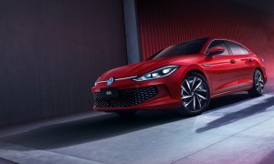 中国人保携手桐乡市中山名车馆线上团购会