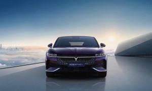 中国人保携手岚图汽车购车嘉年华